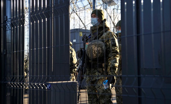 واشنطن تدرس إمداد أوكرانيا بمعدات عسكرية كانت مخصصة لأفغانستان