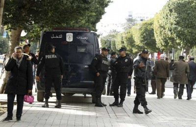 الدّاخلية التونسية توقف 423 شخصا على خلفية الاضطرابات الحالية