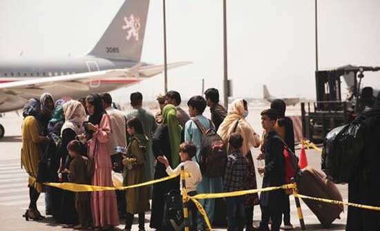 مسؤول من "طالبان": أعضاء الحركة لا يمنعون الأفغان من مغادرة كابل مسؤول من "طالبان": أعضاء الحركة لا يمنعون الأفغان من مغادرة كابل
