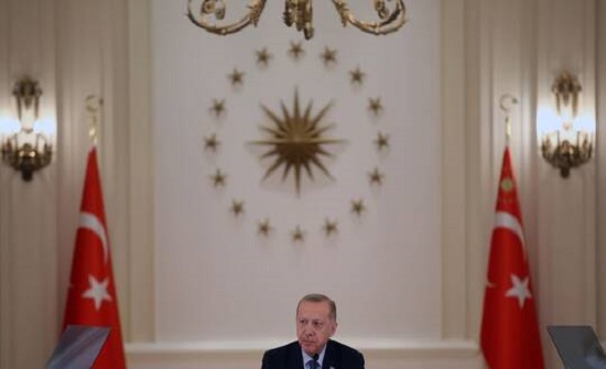 أردوغان يعلن حظر التجول يومي السبت والأحد القادمين