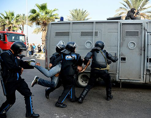 الأمن المصري يقتل 3 من رافضي الانقلاب في ذكرى ثورة يناير الأمن المصري يقتل 3 من رافضي الانقلاب في ذكرى ثورة يناير