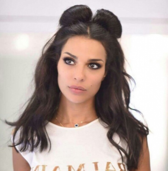 نادين نجيم بإطلالة كلاسيكية – بالصورة نادين نجيم بإطلالة كلاسيكية – بالصورة