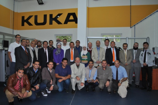 وفد من جامعة فيلادلفيا يقوم بزيارة تدريبية إلى بولندا