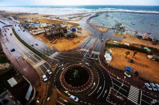 بالصور..محمود عباس ممنوع في قطاع غزة.. !