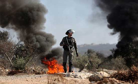 إصابة شاب فلسطيني بمواجهات في بيتا بنابلس .. بالفيديو إصابة شاب فلسطيني بمواجهات في بيتا بنابلس .. بالفيديو