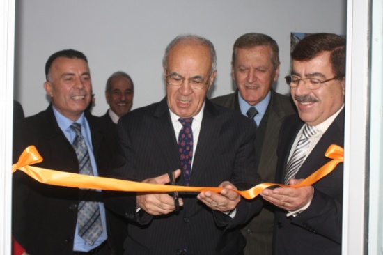 رئيس فيلادلفيا يفتتح مكتبها للسياحة والتدريب