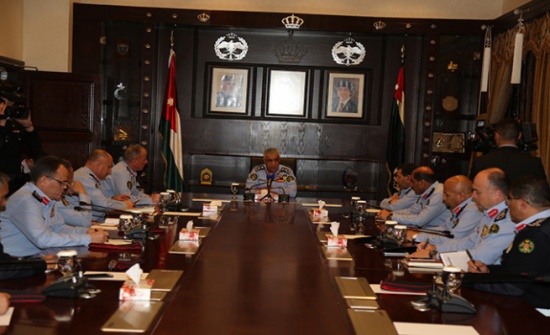 مدير الامن العام يترأس اجتماعا مرورياً