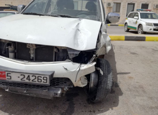 اعتداء على موظفي "المياه" خلال مداهمة قصر بالرمثا..واطلاق نار(فيديو) اعتداء على موظفي "المياه" خلال مداهمة قصر بالرمثا..واطلاق نار(فيديو)