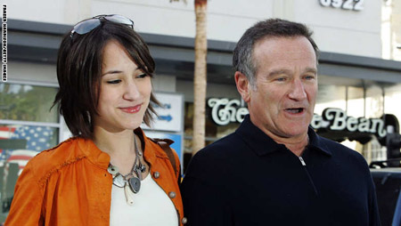 ابنة روبن ويليامز تتحدث عن الاكتئاب بينما تتنازع أسرته على الميراث