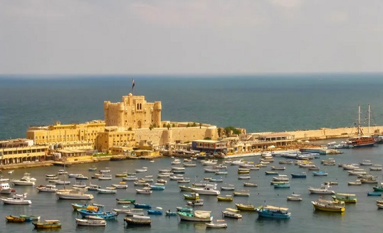 مصر.. إغلاق موانئ وخطة مرورية محكمة لمواجهة الطقس السيء