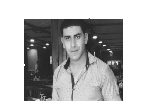 بالصورة .... الشهيد الحمايدة ترحم على زملائه فلحق بهم في اليوم التالي