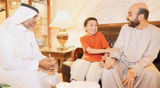 طفل كندي يحفظ القرآن ويحجّ في عمر الرابعة