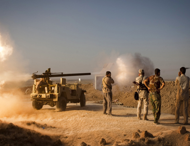 كاميرون: بريطانيا تدرس تسليح وتدريب القوات الكردية