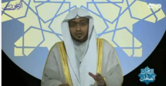 فيديو: رد فعل المغامسي على جزائري أخطأ بحقِ النبي مرات عدة فيديو: رد فعل المغامسي على جزائري أخطأ بحقِ النبي مرات عدة