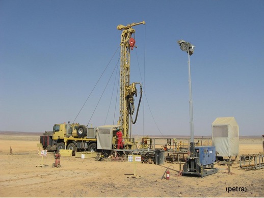 توزيع جوائز شركة الاردن للصخر الزيتي لدعم البحث العلمي توزيع جوائز شركة الاردن للصخر الزيتي لدعم البحث العلمي