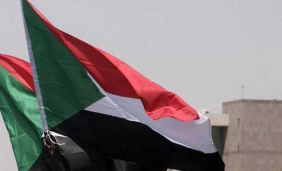 وقفات احتجاج بالخرطوم والدعوة للتظاهر أمام قصر الرئاسة الإثنين وقفات احتجاج بالخرطوم والدعوة للتظاهر أمام قصر الرئاسة الإثنين
