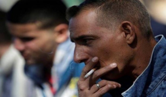 الشباب أقل تدخينا من ذي قبل.. أين السر؟ الشباب أقل تدخينا من ذي قبل.. أين السر؟