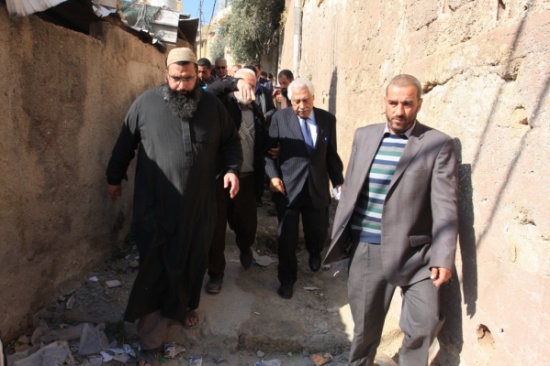 أمين عمان يوعز بتأهيل وتحسين مدخل جبل القصور مرورياً وتنظيمياً - صور