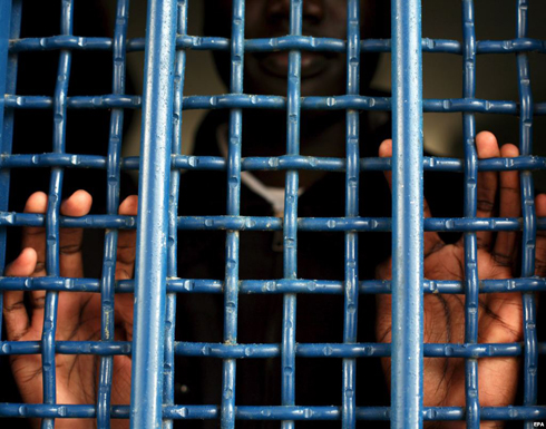 تحذيرات من كارثة صحية في سجون مصر تحذيرات من كارثة صحية في سجون مصر