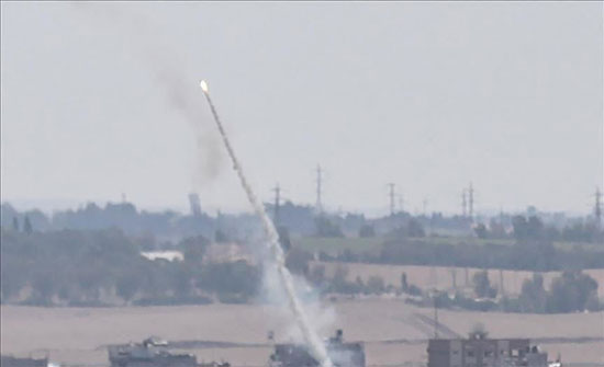 بالفيديو ..مستشفى: 3 قتلى إسرائيليين و131 مصابا بصواريخ فلسطينية