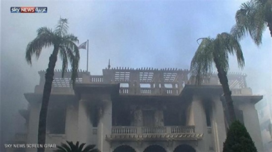 إصابات بهجوم على حاجز للشرطة بالقاهرة