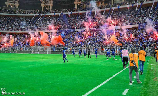 الهلال السعودي يعمّق جراح الاتحاد ويعزز صدارته الهلال السعودي يعمّق جراح الاتحاد ويعزز صدارته