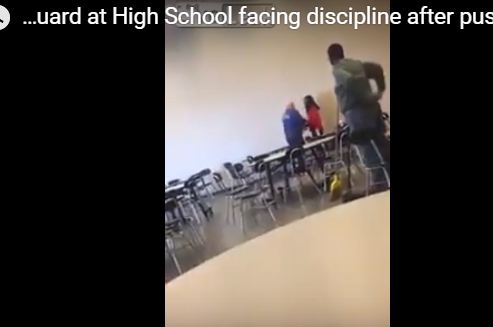 معركة بين طالبة ثانوي وحارس أمن (فيديو)