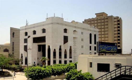 «الإفتاء» المصرية: تفتيش الزوجة في تليفون زوجها حرام «الإفتاء» المصرية: تفتيش الزوجة في تليفون زوجها حرام