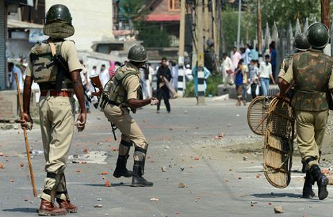 أحد عشر قتيلاً في اشتباكات بين مسلمين وهندوس في الهند