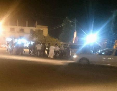 اعتداء على باص لشرطة السير في مادبا اعتداء على باص لشرطة السير في مادبا