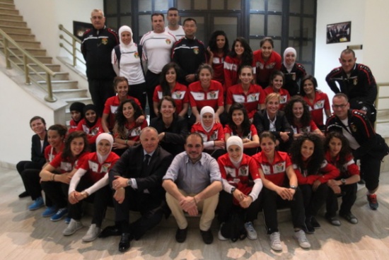 الامير علي يصطحب وفد الفيفا للقاء نشميات المنتخب