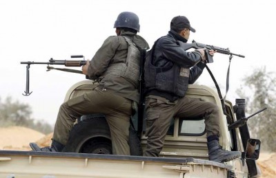 تونس تعيد فتح المعابر الحدودية مع ليبيا بعد أسبوعين من هجوم بن قردان