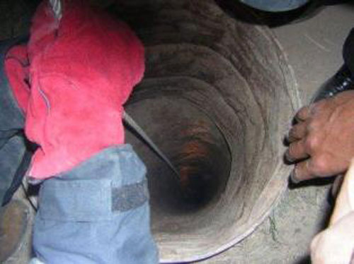 وفاة شخص وإصابة اخرين بضيق تنفس داخل بئر في اربد ( اسماء )