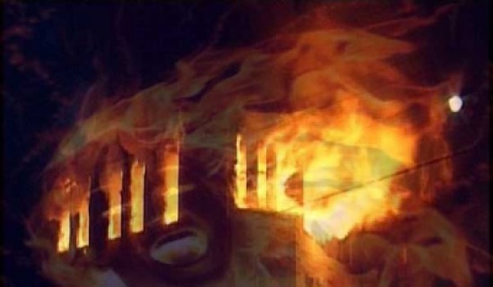 فتاة تحرق أمها وزوج أمها في شرم الشيخ