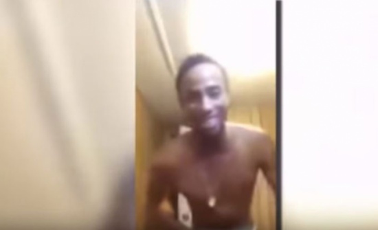 شاهد..... تاجر مخدرات بث فيديو مباشر يتباهى بنقوده فسجل لحظة اعتقاله