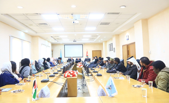 رئيس جامعة الزرقاء يلتقي ممثلي الجاليات رئيس جامعة الزرقاء يلتقي ممثلي الجاليات