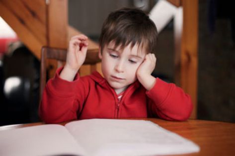 أطفال لا يحبون الدراسة.. أسباب وحلول أطفال لا يحبون الدراسة.. أسباب وحلول