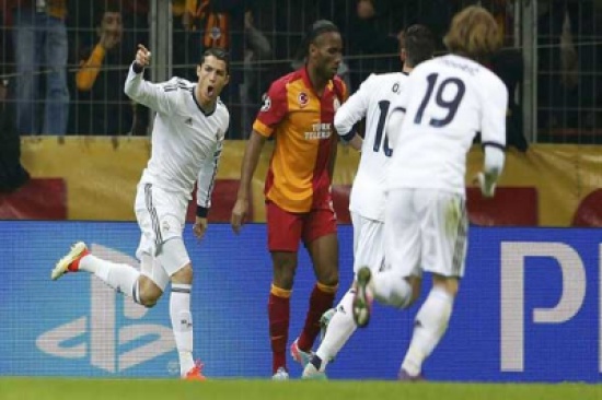 ريال مدريد يخسر امام غلطة سراي ويتأهل الى نصف النهائي بدوري الأبطال (فيديو) ريال مدريد يخسر امام غلطة سراي ويتأهل الى نصف النهائي بدوري الأبطال (فيديو)