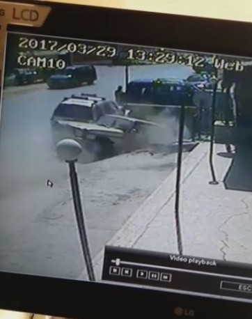 بالفيديو .. أنقذتهما العناية الإلهية !!