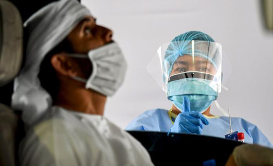 الإمارات: 427 إصابة جديدة بكورونا