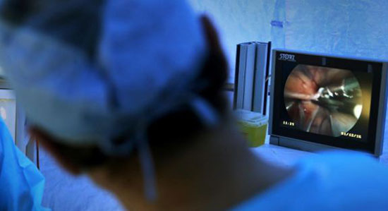 إدانة طبيب ألماني باعتداءات سرّية على مرضاه