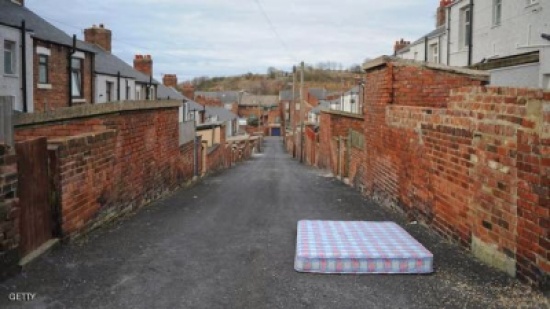 فرشة تنقذ طفلا من الموت