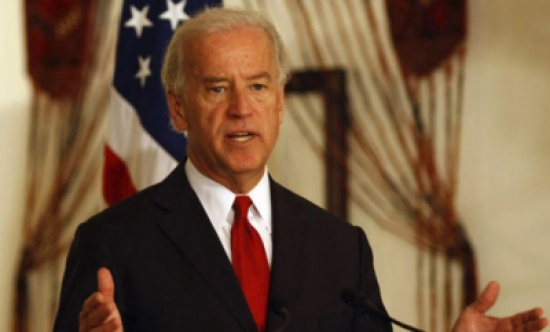 بايدن يقول إنه غير مهتم بالعمل في إدارة كلينتون