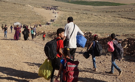 عودة جميع النازحين على الشريط الحدودي الشمالي الى الداخل السوري عودة جميع النازحين على الشريط الحدودي الشمالي الى الداخل السوري