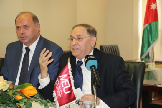 خبراء يشخصون تحديات وعقبات  البحث العلمي: التمويل ليس عائقا بل غياب الثقافة