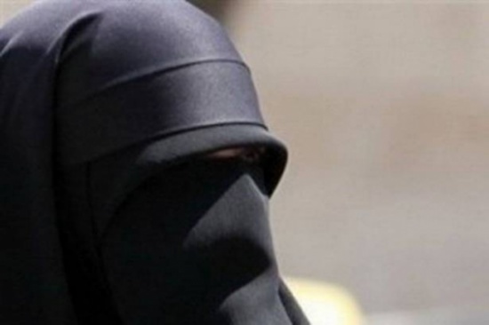 نجاة أفغانية قفزت من الطابق الثالث عندما أبلغها زوجها باعتزامه الزواج نجاة أفغانية قفزت من الطابق الثالث عندما أبلغها زوجها باعتزامه الزواج
