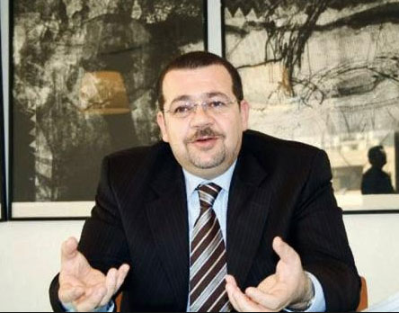 حتاحت :الملك اطلق نهج الاصلاح والتحديث منذ توليه سلطاته الدستورية