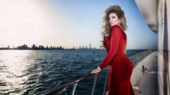 بالصور .. حليمة بولند تثير الجدل بإطلالة ساخنة في الجيم بالصور .. حليمة بولند تثير الجدل بإطلالة ساخنة في الجيم