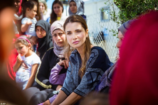 الملكة رانيا : مأساة اللاجئين لا تقدر بالارقام ولا يمكن تخيلها