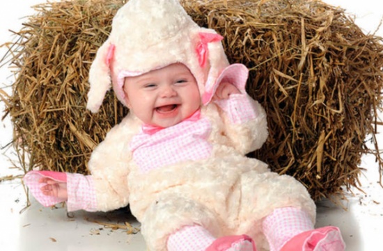 ملابس على شكل خروف العيد ليكون طفلك مميزاً ولافتاً